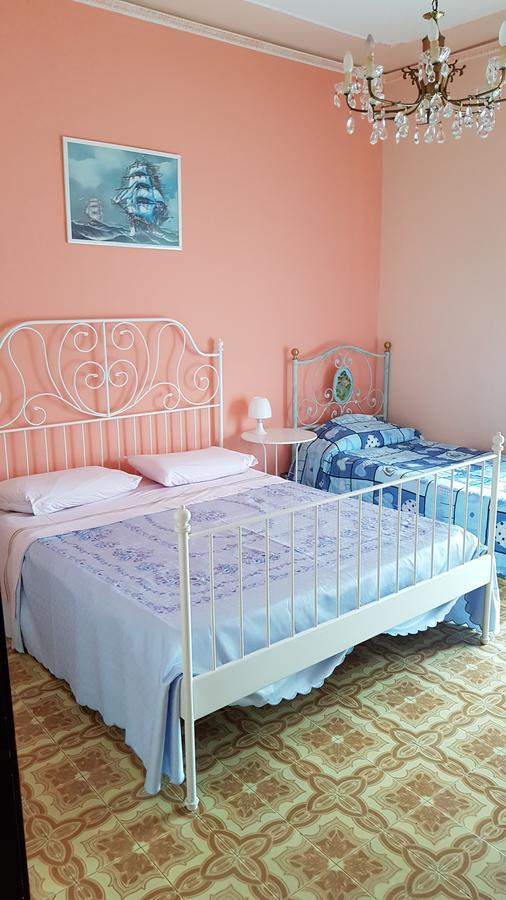 Stella Marina Bed & Breakfast Giardini Naxos Bagian luar foto