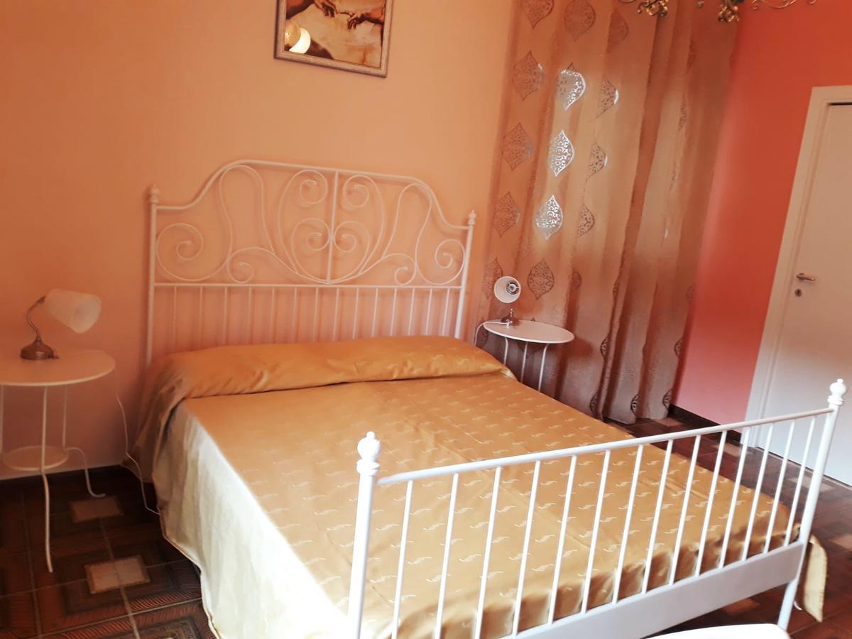 Stella Marina Bed & Breakfast Giardini Naxos Bagian luar foto
